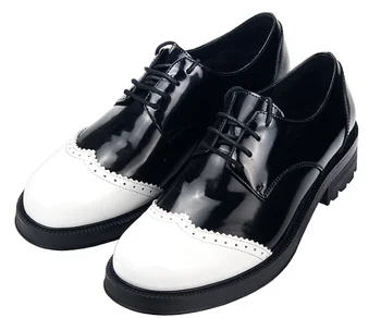 Novi čevlji za moške stranke čevlji pravega usnja čipke moški čevlji Luksuzni vklesan Derby čevlji